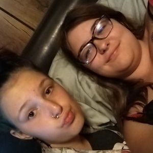 Meet your Posher, Bee